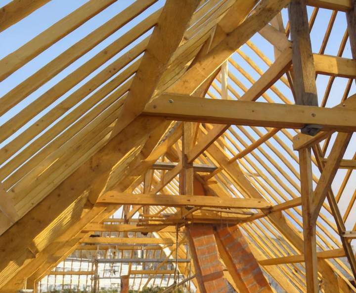 Pose de charpente traditionnelle Pont-Audemer